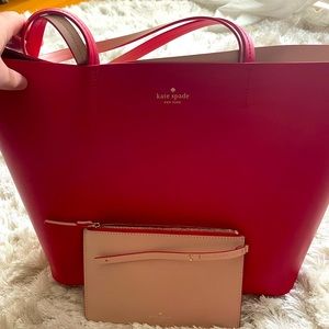 Kate Spade Genuine Leather Tote bag with wristlet pouch!